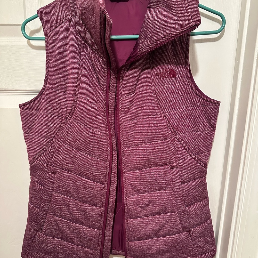 North face women’s vest EUC size medium